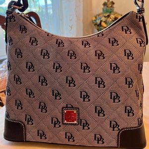 NEW Dooney & Bourke Black Large Erica Signature Satchel